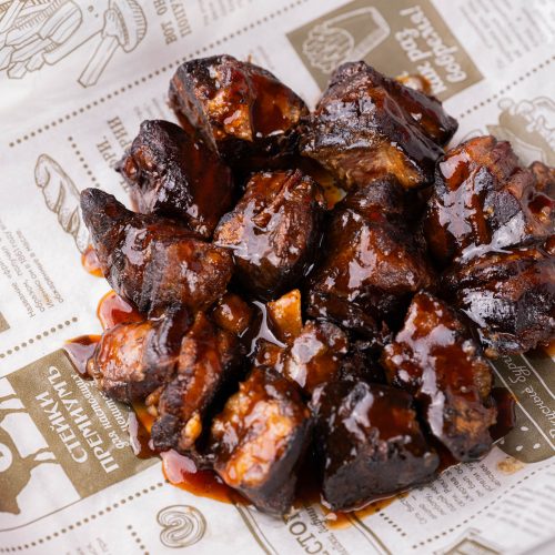 Мясные кубики из свинины