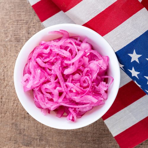 Лук маринованный