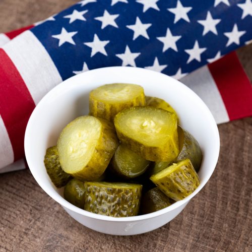 Малосольные огурчики в Бурбоне